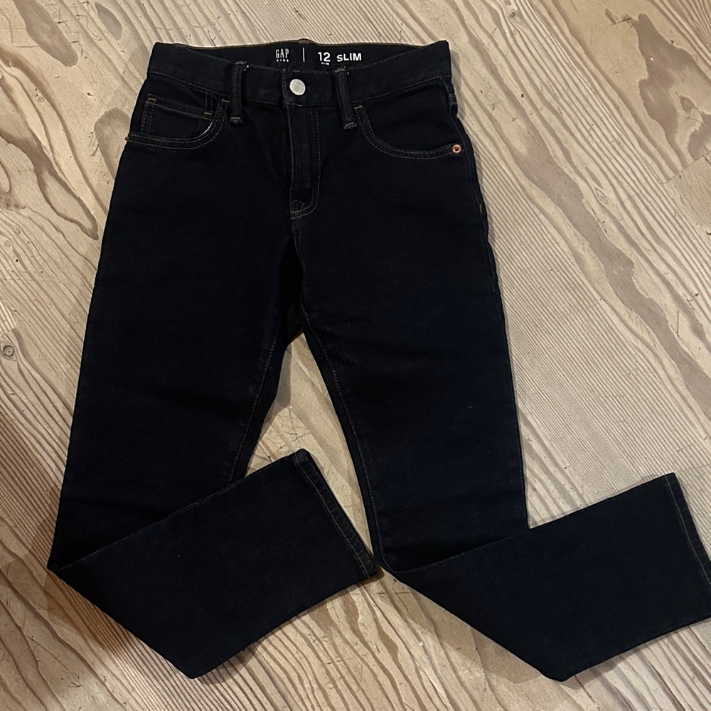 GAP never worn girls size 12 stretchy skinny jeans
